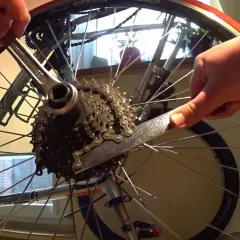 Jak odkręcić kasetę rowerową? Poradnik krok po kroku!
