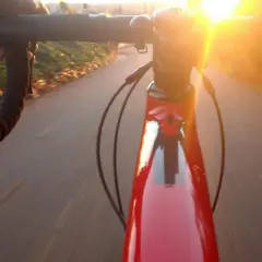 Trasy rowerowe Łeba: Odkryj TOP 5 szlaków na każdą kondycję!