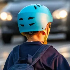 Kask na rowerze: Nowe prawo od 2026. Czy Twoje dziecko musi go mieć?