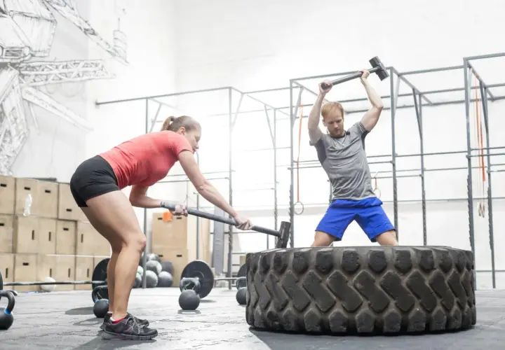 MetCon CrossFit: Jak spalić tłuszcz i zbudować super kondycję?