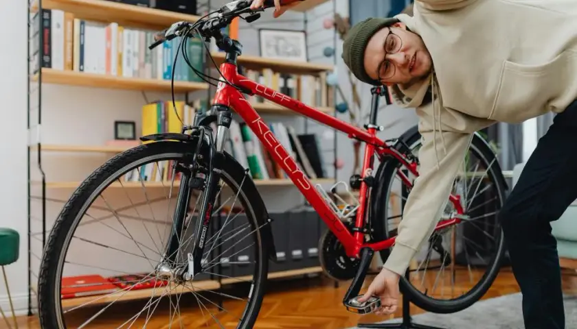 Jak zmieniać przerzutki w rowerze? Poradnik dla każdego!