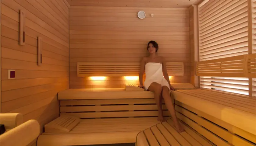 Sauna a trening: Kiedy korzystać, by nie sabotować wyników?