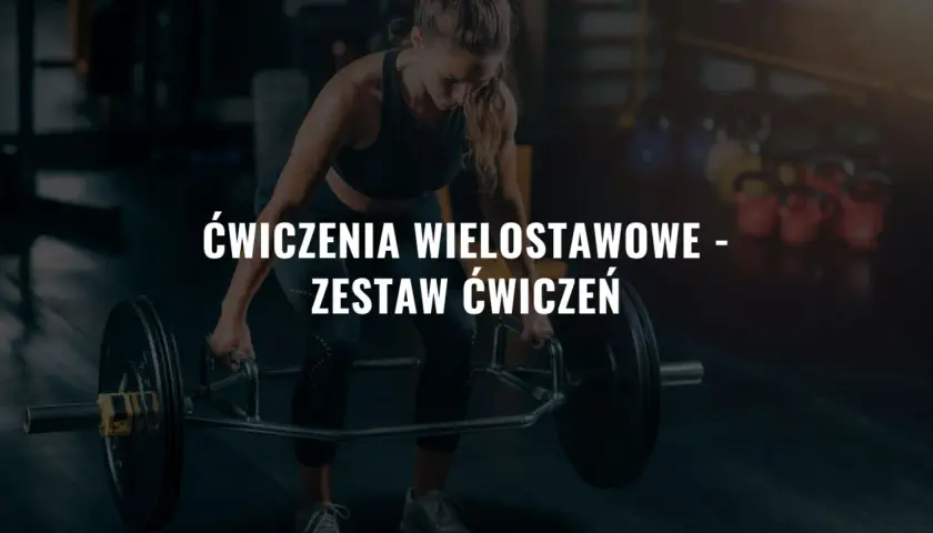 Kobieta wykonuje martwy ciąg z trap baru. Skupia się na ćwiczeniach wielostawowych, budując siłę i masę mięśniową.