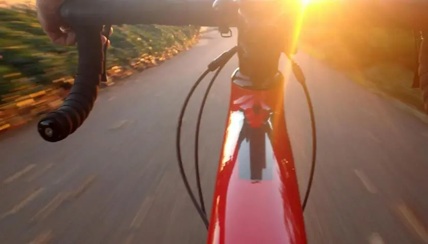 Trasy rowerowe Łeba: Odkryj TOP 5 szlaków na każdą kondycję!