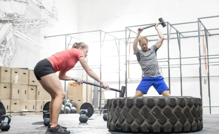 MetCon CrossFit: Jak spalić tłuszcz i zbudować super kondycję?