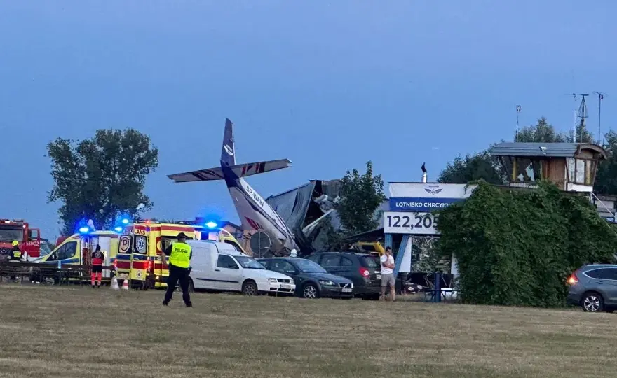 Chrcynno - Pałac, lotnisko i Panzer Farm. Aktywny wypad na Mazowszu