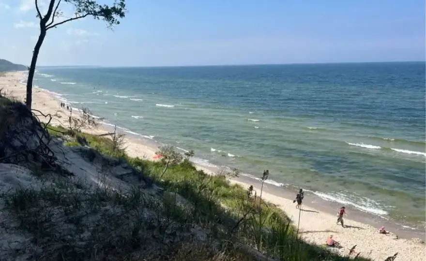 Orzechowo – co warto zobaczyć? Plan na udany dzień nad morzem