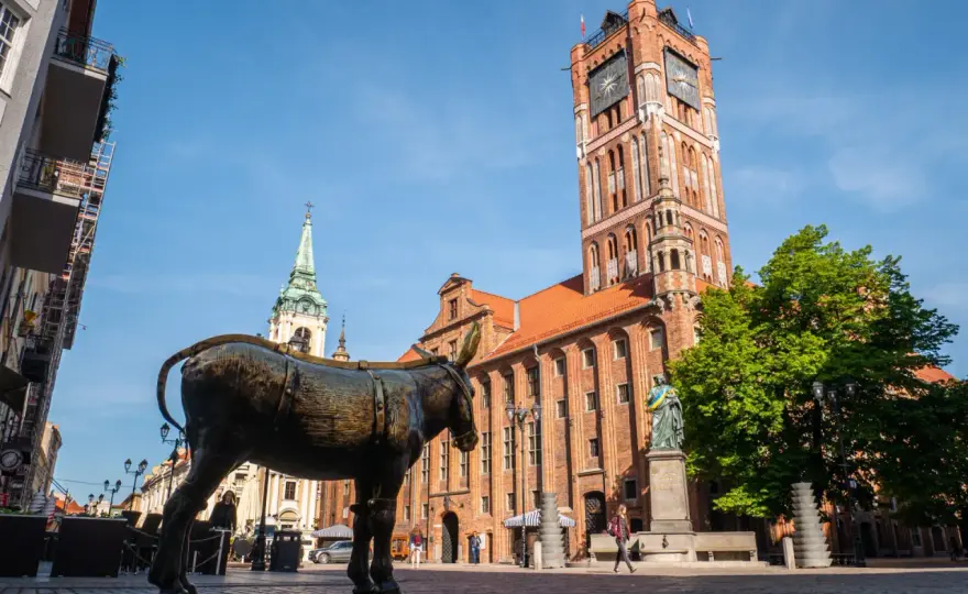 Toruń starówka pieszo - jak zwiedzić i co zobaczyć?