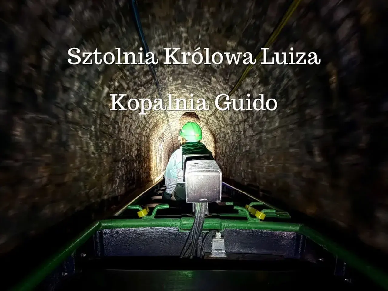 Podróż kolejką w zabytkowej kopalni Guido, w zabrzańskiej Sztolni Królowej Luiza.