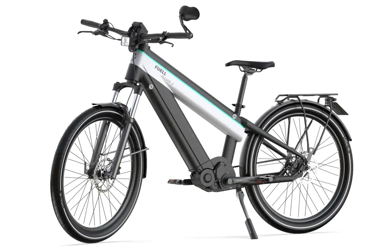 Nowy rower elektryczny Fuell Fluid-2 z imponującym zasięgiem 200 km. Idealny na długie wyprawy.