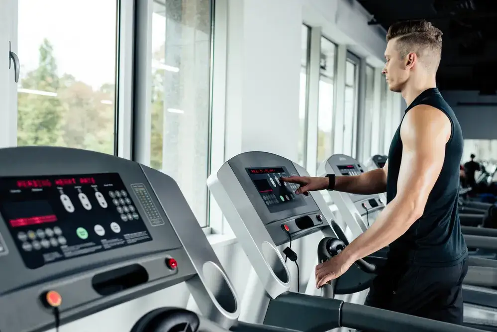 Zdjęcie Ile cardio po siłowym? Optymalny czas dla masy i redukcji